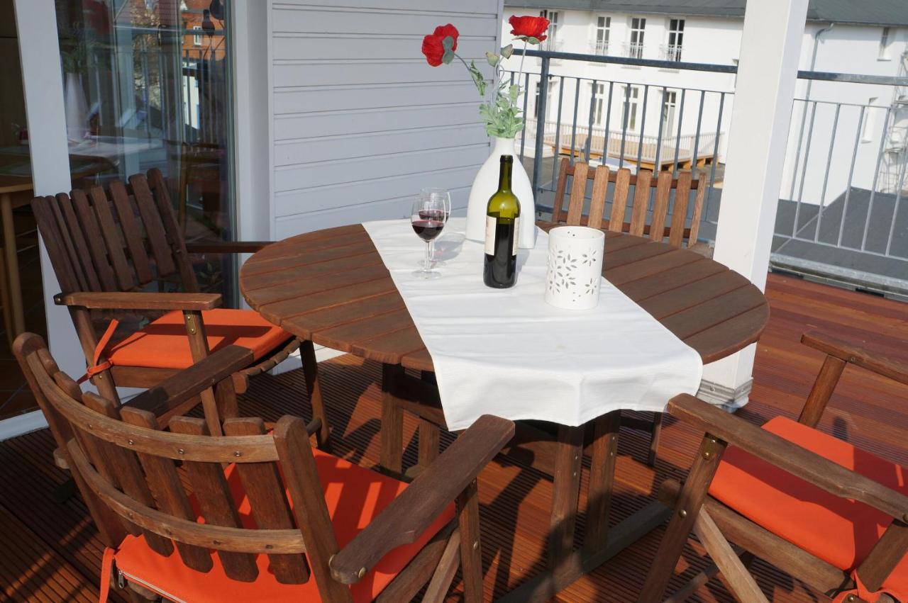 Villa Duene Mit Grosser Sonnenterrasse, Kamin, Wlan Und Tiefgarage Fuer 2-4 Personen Кюлунгсборн Экстерьер фото